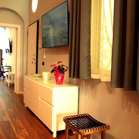 Dante 110 Apartment